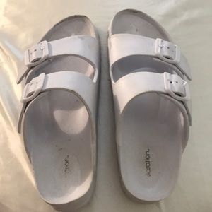 White off brand rubber burks
